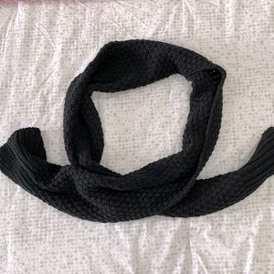 Non branded black scarf one size